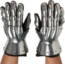 Metal Gothic Knight Style Gauntlets Functional Armor Gloves