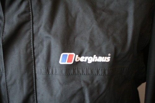 Vintage Berghaus AQ2 schwarz Regen Allwetter Kapuze Jacke Medium Freizeit Wandern Walking - Bild 3 von 20