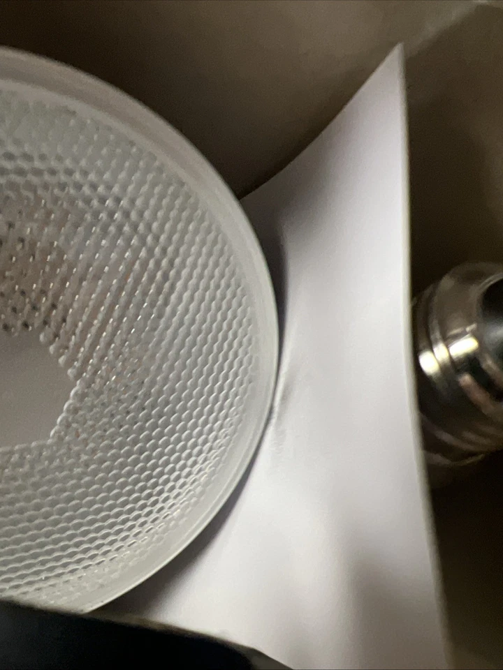 2 Pack Feit Enhance PAR30 E26 (Medium) LED Bulb Bright White 75 Watt Equivalence - Image 3 of 4