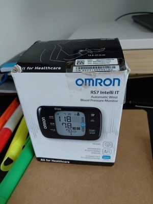 Omron RS7 Intelli IT Handgelenk-Blutdruckmessgerät - Schwarz