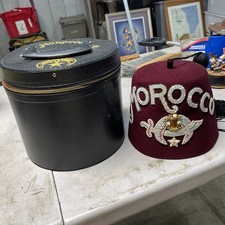 Vtg Shriners MOROCCO Jeweled Fez w/ Hat Case, 2 Tassels  Tassel Holder