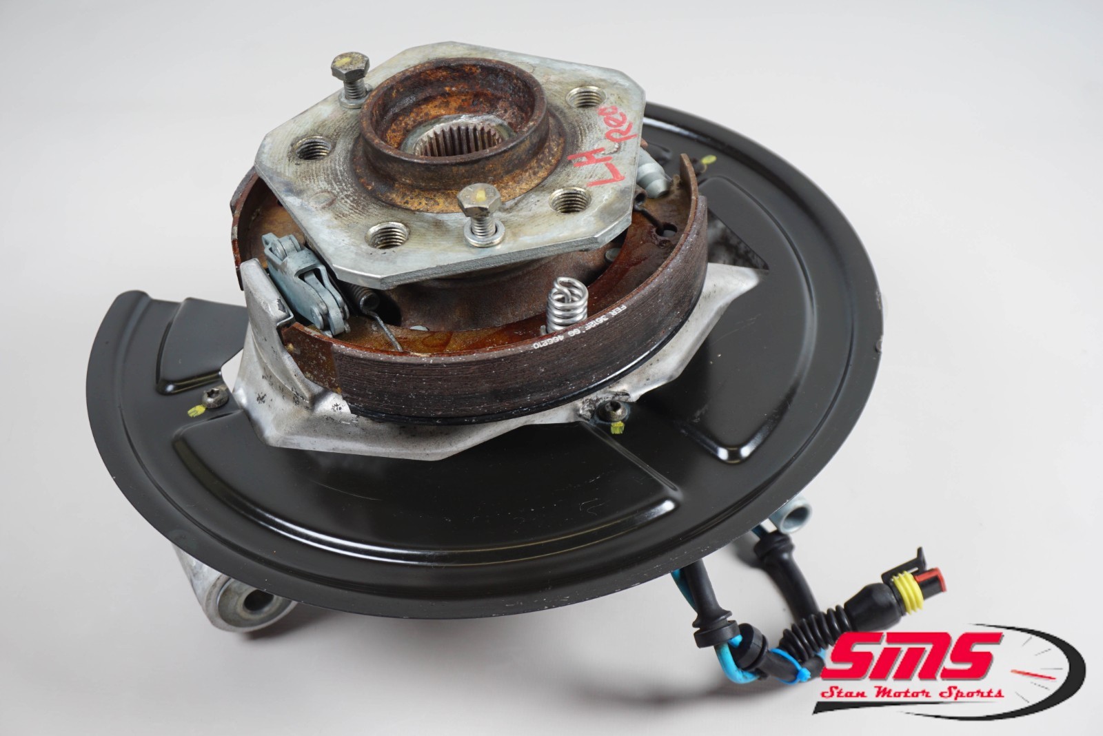 02-08 Maserati Spyder Coupe 4200 M138 Rear Left Knuckle Spindle Hub Bearing LH