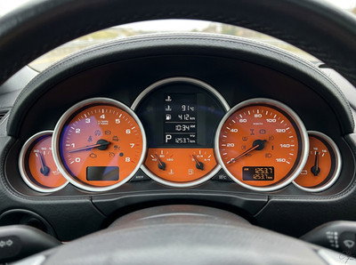 Porsche Cayenne 2002 - 2010 Cluster Face Upgrade Kit (MPH &KM/H verfügbar)