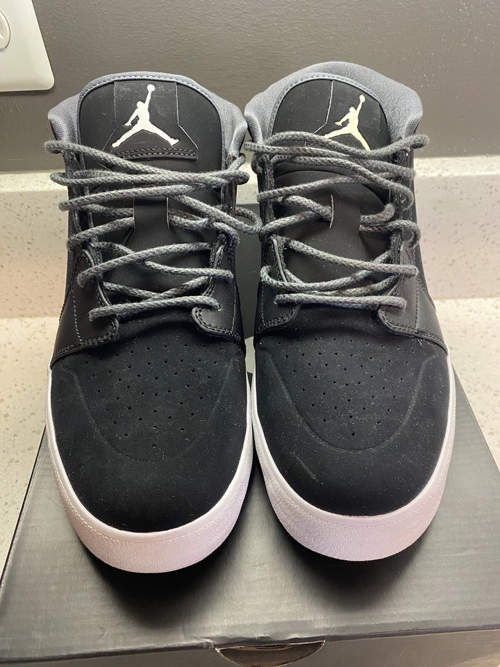 Jordan AJ V.1 Chukka Negro Talla 9 Foto 2 de 4