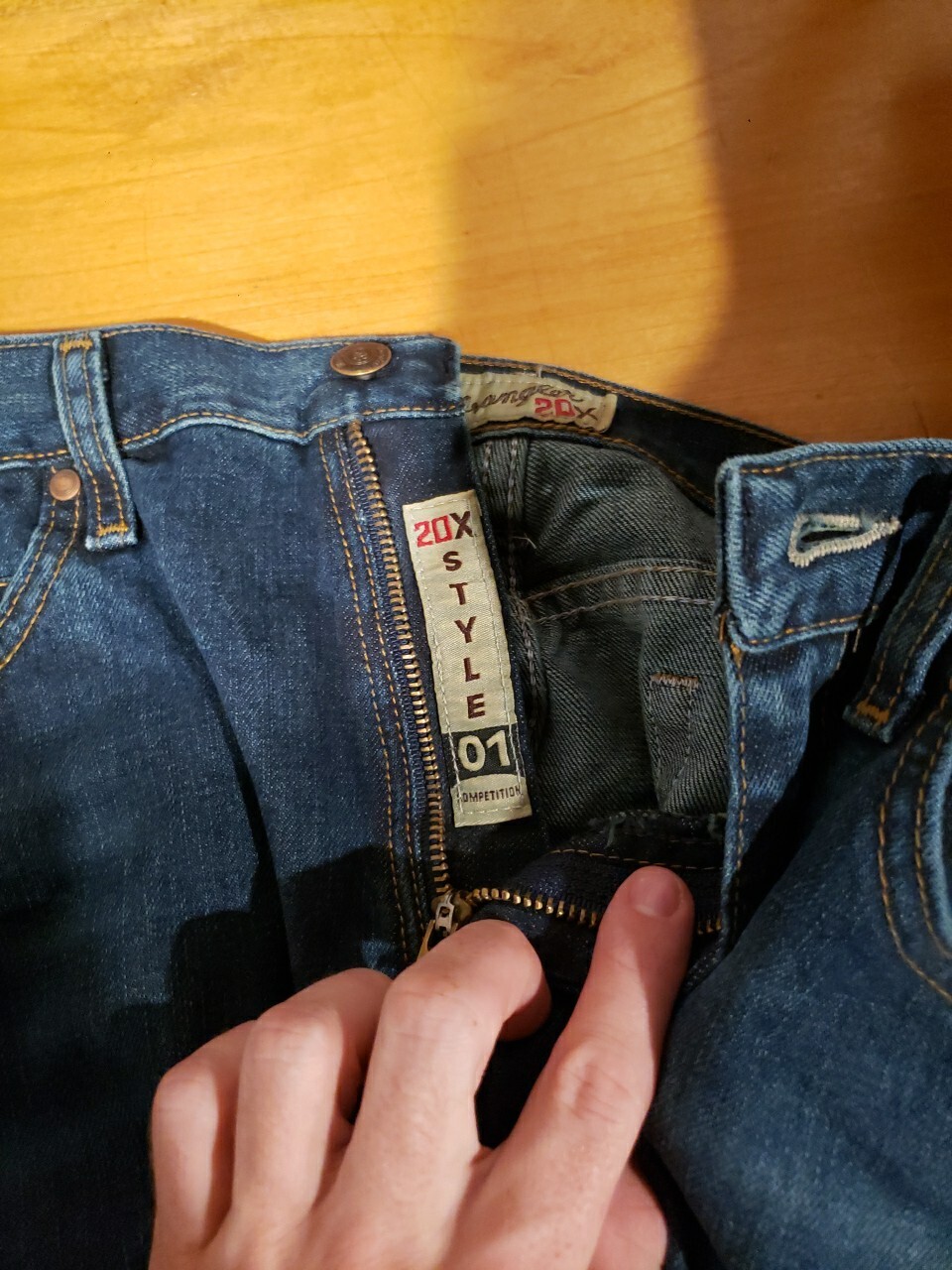 WRANGLER 20X Men's 33x30 Competition Denim Blue Jeans 01MWXRW