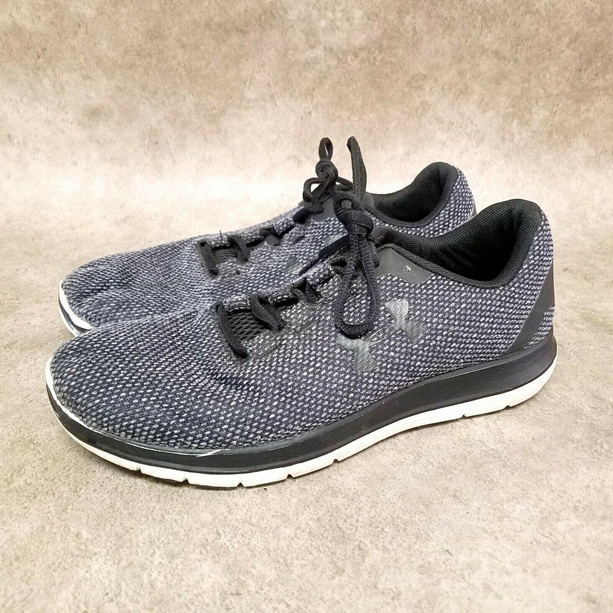 Under Armour Mens Remix FW18 3020345-001 Size 8.5 Black  display picture 3