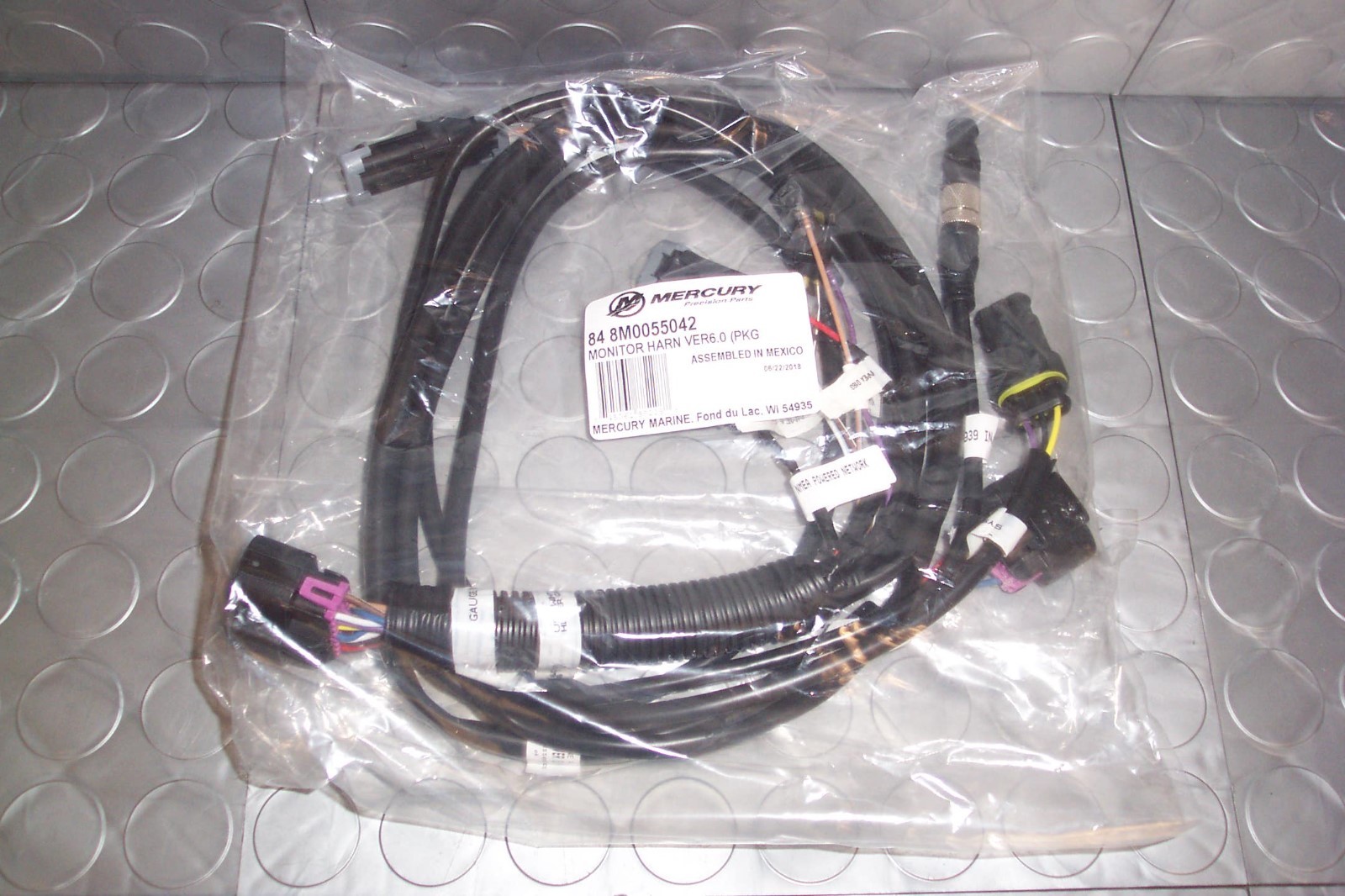 Mercury MercMonitor NMEA2000 LEVEL 1 With CAN Harness and adapter 79