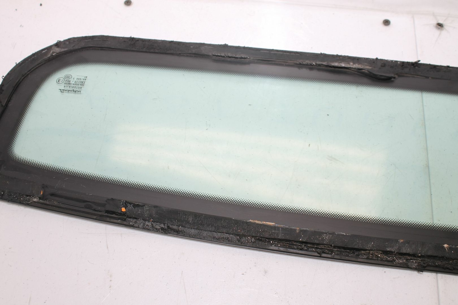 2019 LAMBORGHINI HURACAN REAR WINDOW BEHIND SEAT REAR WINDSHIELD GLASS 15 16 17