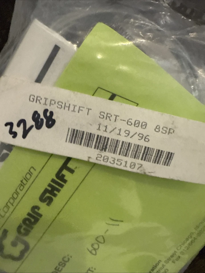 Nos Vintage 90s Sram Gripshift SRT600 3x8 Shifters. Rare White Indicator Ring! - Image 2 of 4