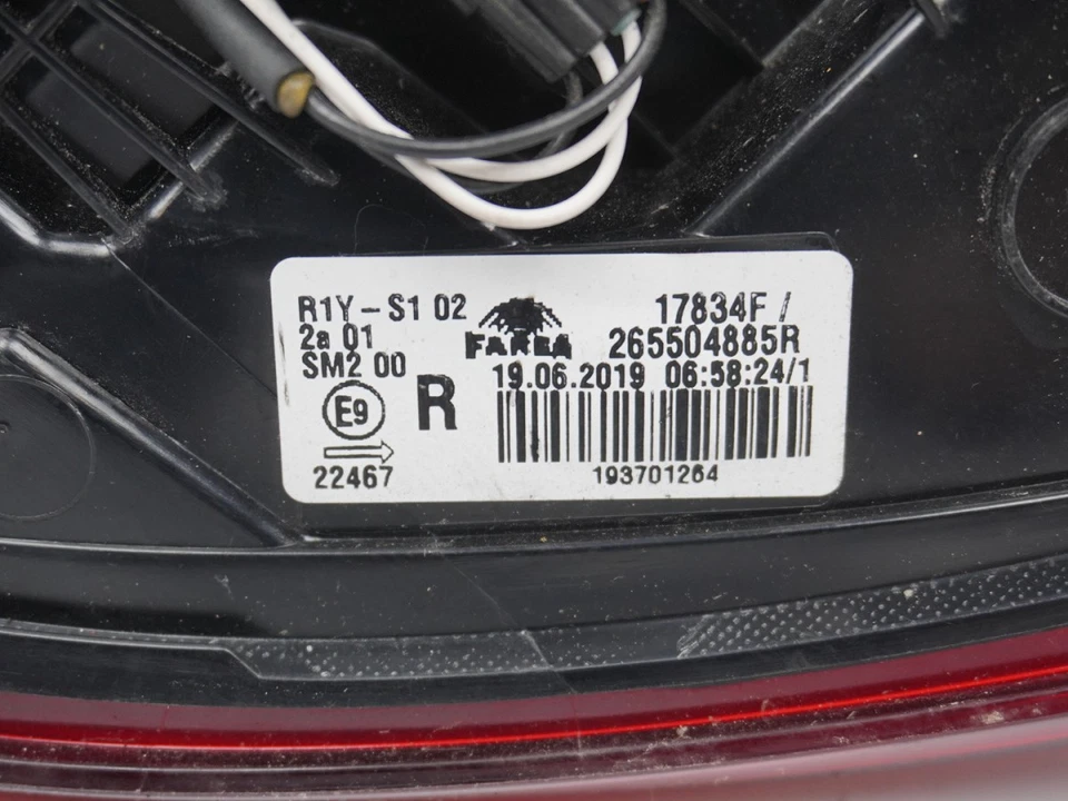 Rücklicht Rechts Angebot RENAULT Clio V Phase 1 - 1.3i Tce 130ch - Bild 4 von 4