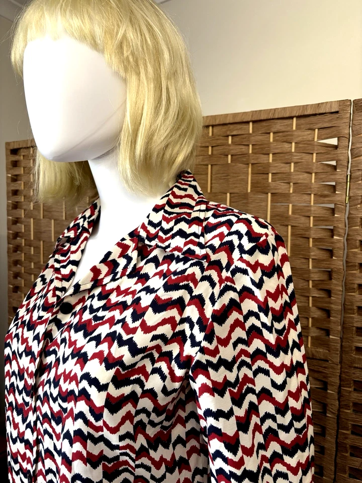 Camisa retro vintage de manga larga azul, roja y blanca de The Clothing Company. Talla 12 Foto 3 de 4