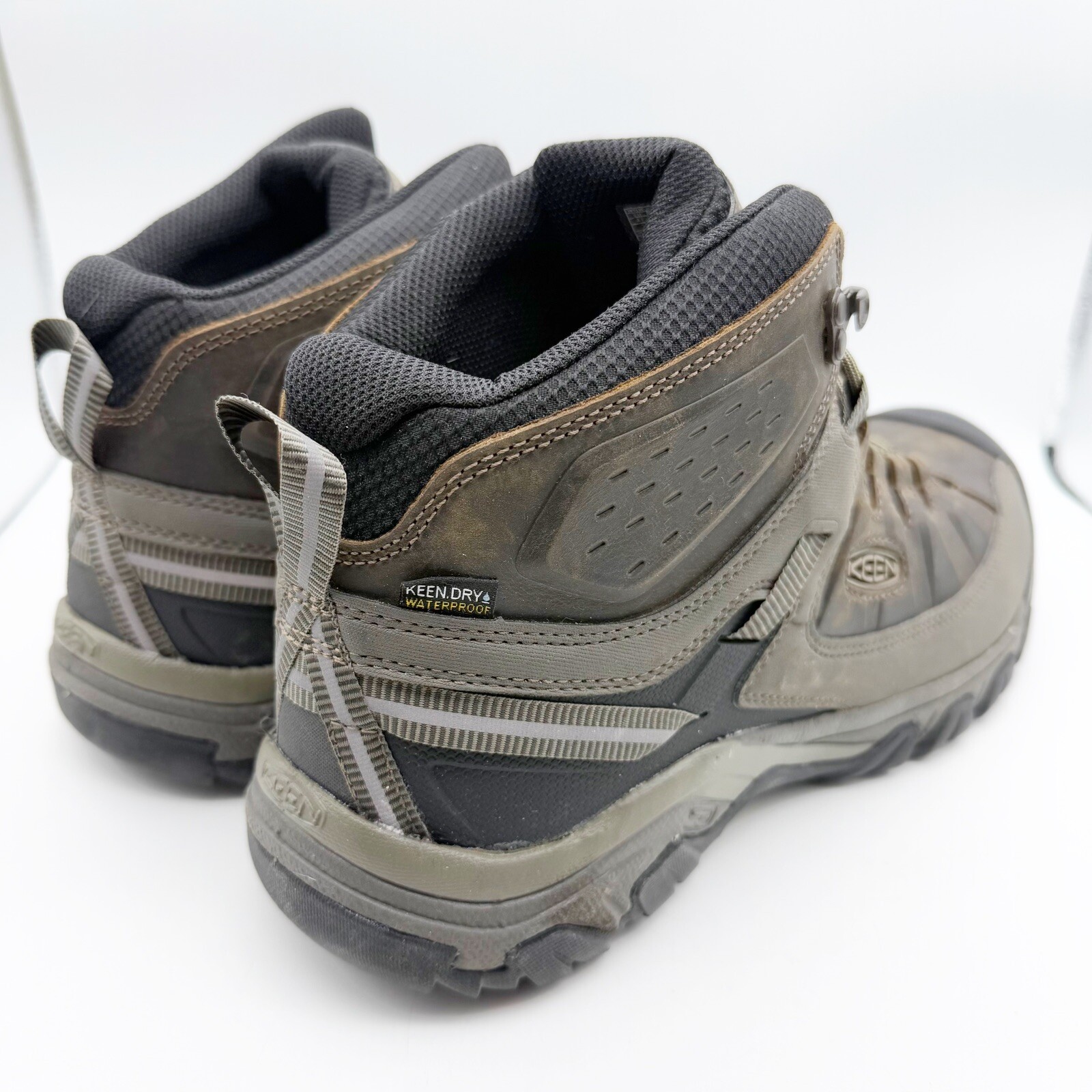 Stivali Keen Targhee Iii impermeabili da trekking uomo marroni casual 1017786 taglia 13 scatola