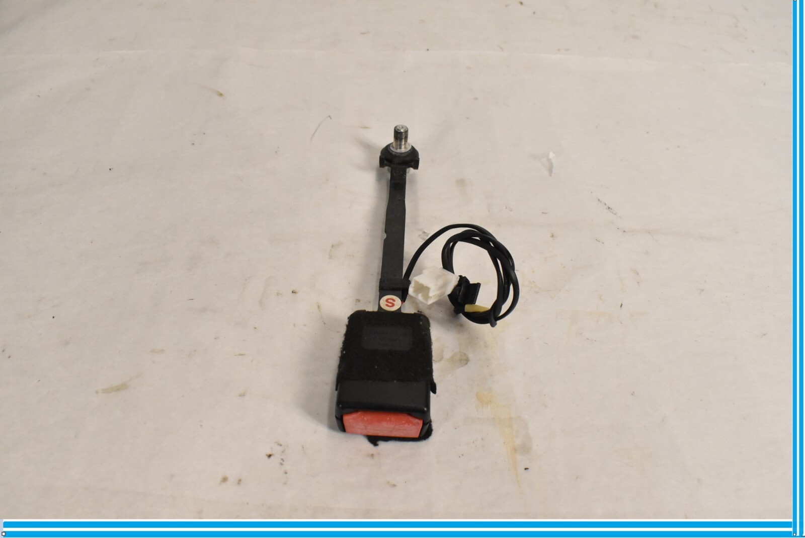 Maserati Quattroporte 2004-2008 Front Left Seat belt buckle Black