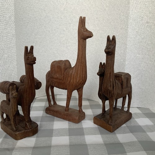 Menge 3 Stück Volkskunst handgeschnitzt HOLZ Alpaka Lamas Vintage kostenloser Versand