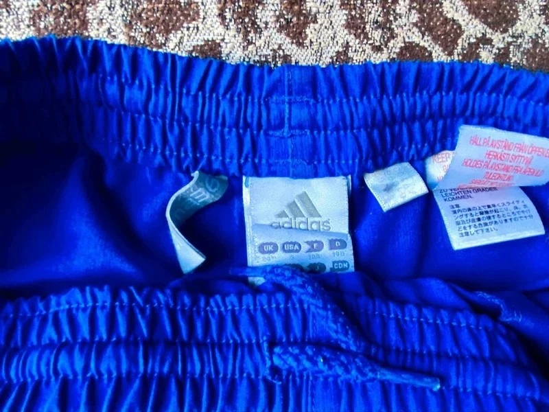 Lot: Pantacourt Adidas. + t-shirt pour 10ans - Photo 2/4