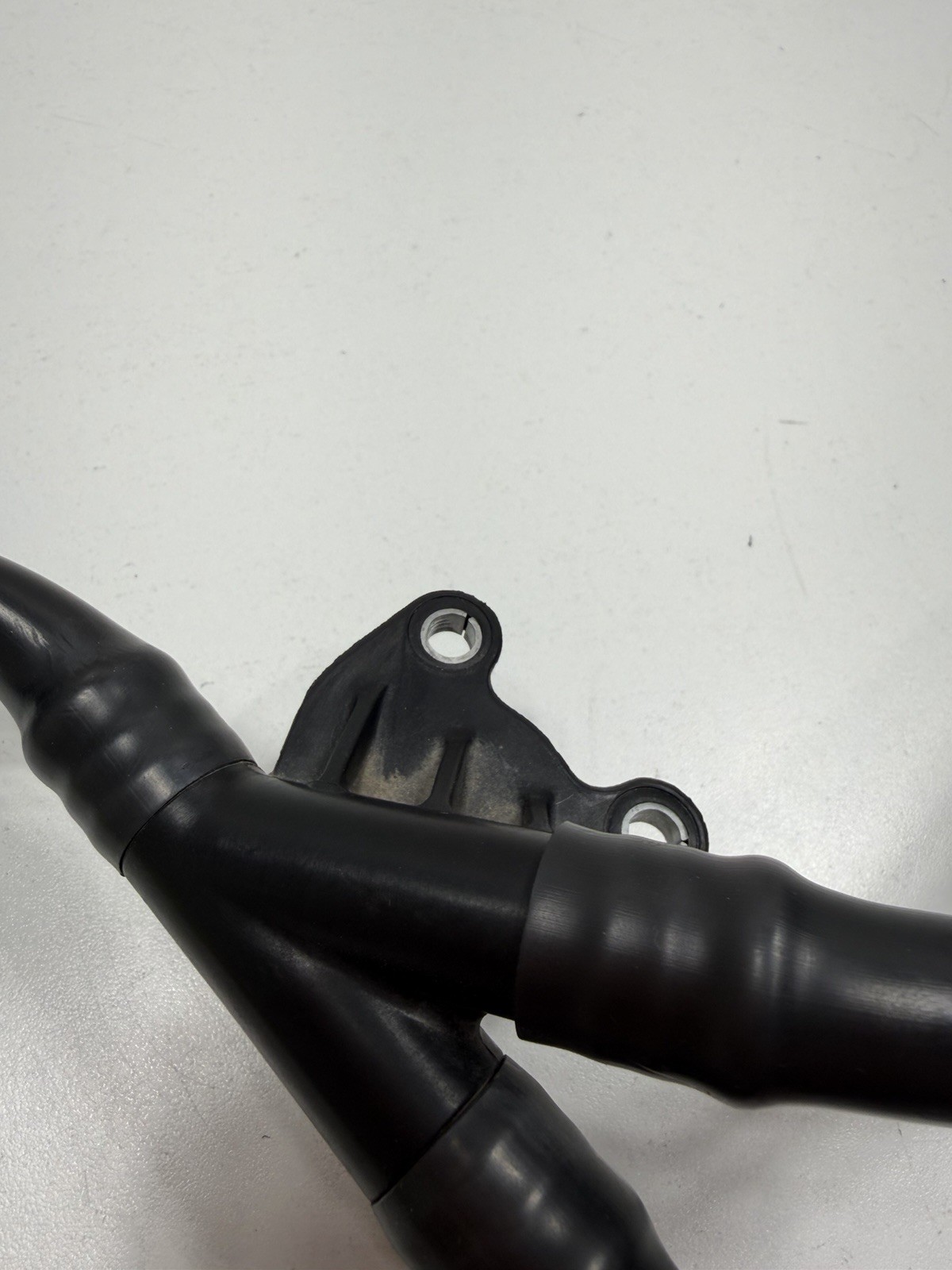Maserati Levante S Q4 2014-2024 Hose pipe