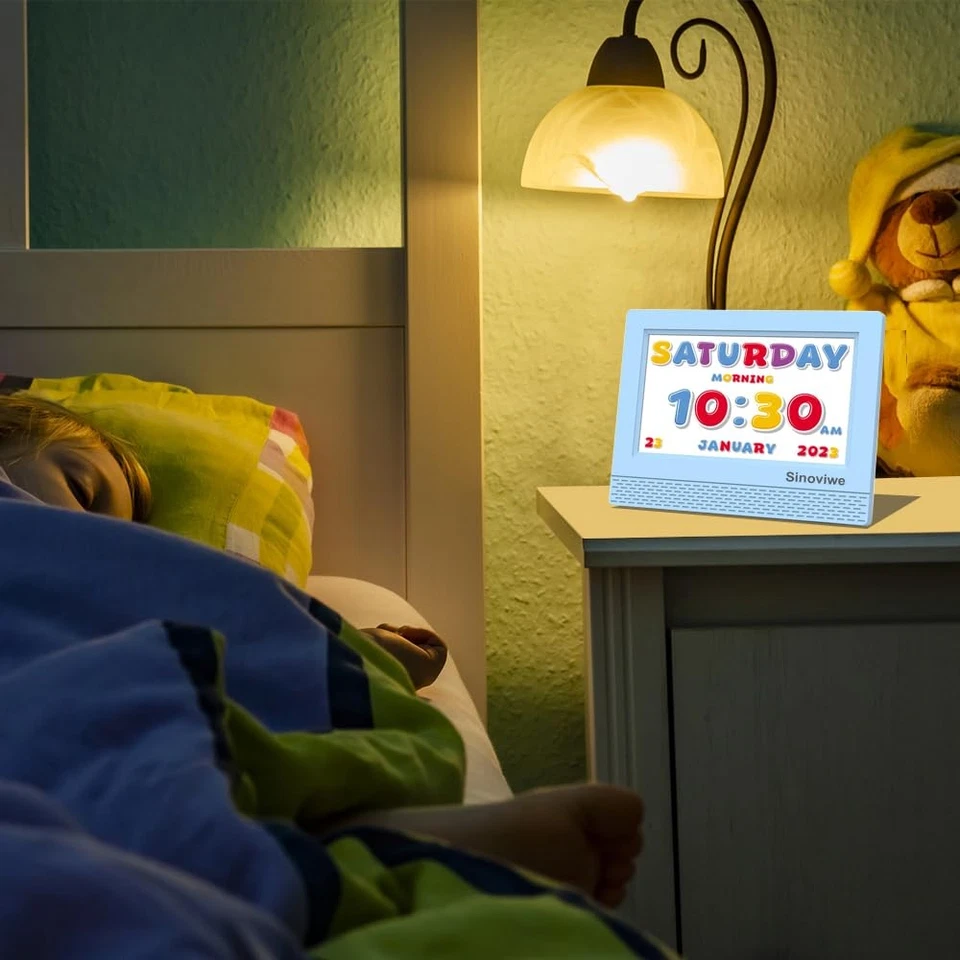 Reloj Despertador Digital con Pantalla HD de 7", Función Calendario, Es Perfecto para K... Foto 4 de 4