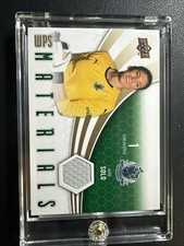 Hope Solo Cards, Rookie Cards and Autograph Memorabilia Buying Guide 22