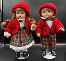 Seymour Mann Connoissuer Collection Maggie And Michael 11" Christmas Dolls