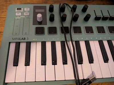 Arturia MiniLab 3 MIDI Keyboard/Pad Controller, Mint