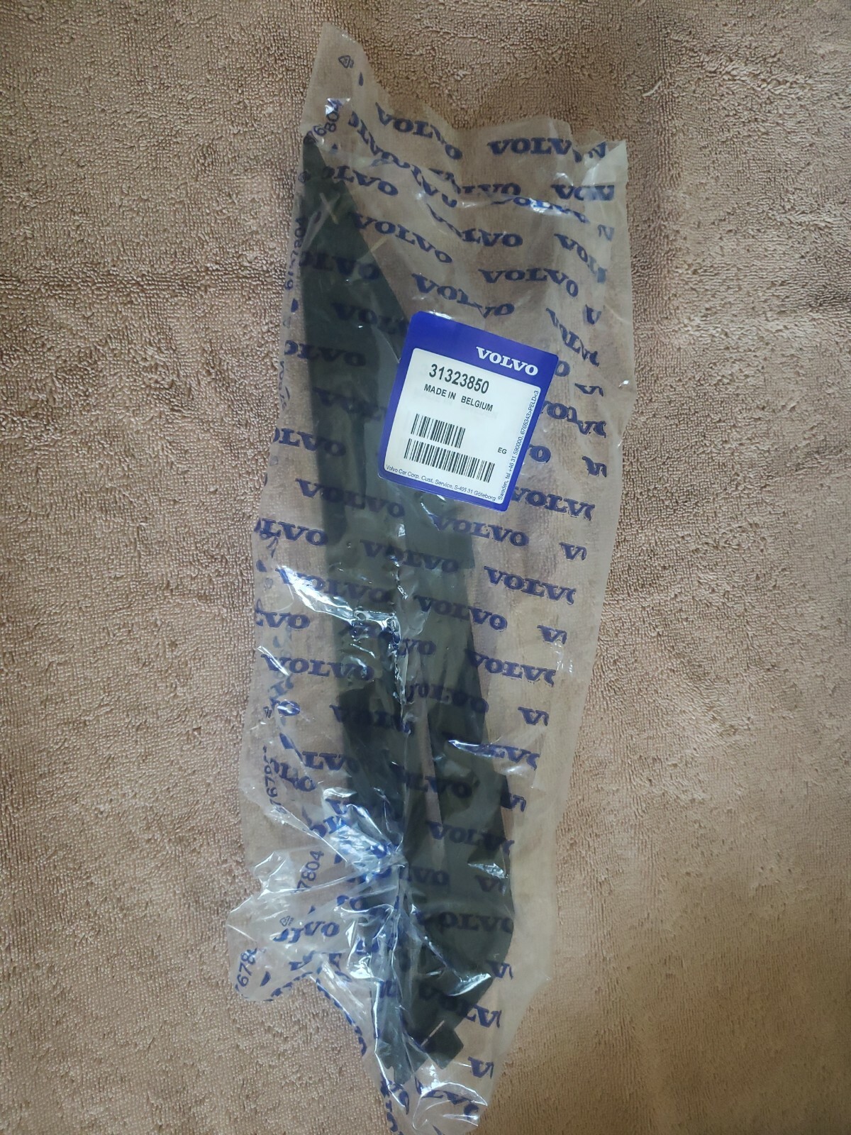 Genuine Volvo Outer Cover Insert 31323850 | eBay