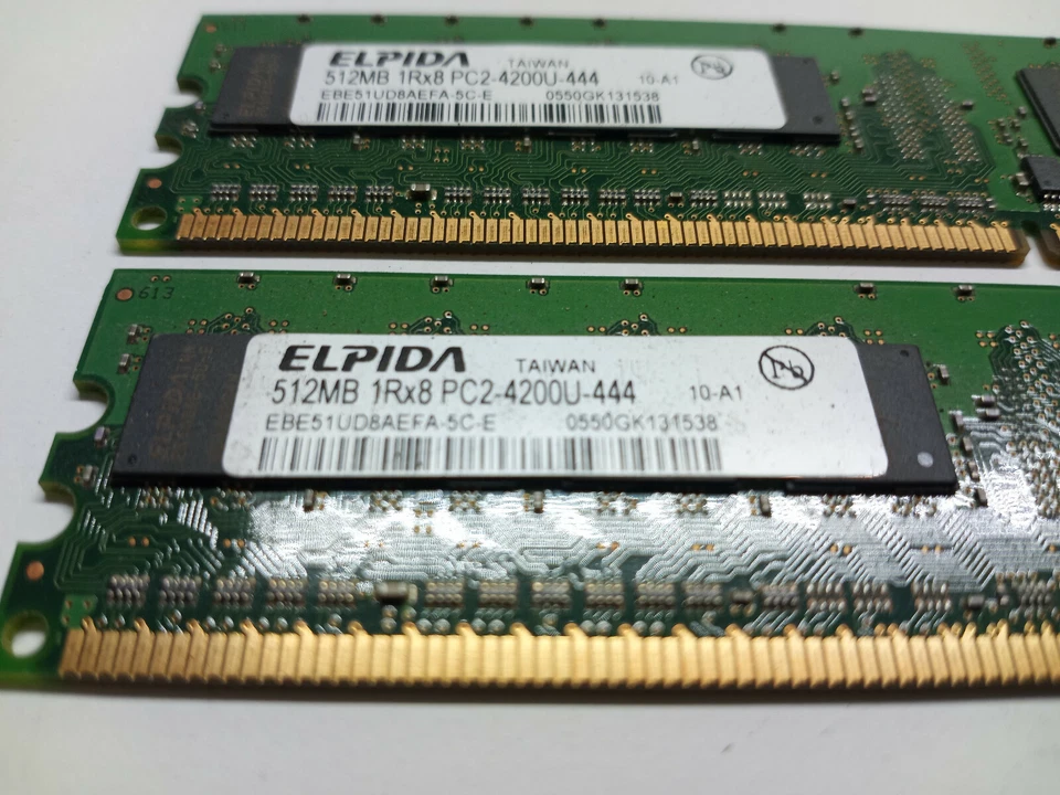 Elpida Memory Module PC2 4200U 1Rx8 EBE51UD8AEFA 1GB = 2 x 512MB Sticks - Image 2 of 4