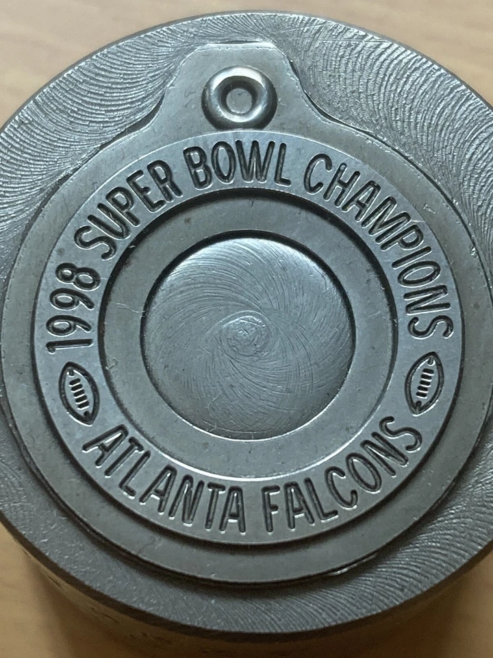 Atlanta Falcons￼￼ NFL Football 1998 Super Bowl Champions Steel Master Die Hub - Image 2 of 4