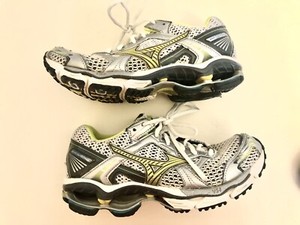mizuno wave creation 11
