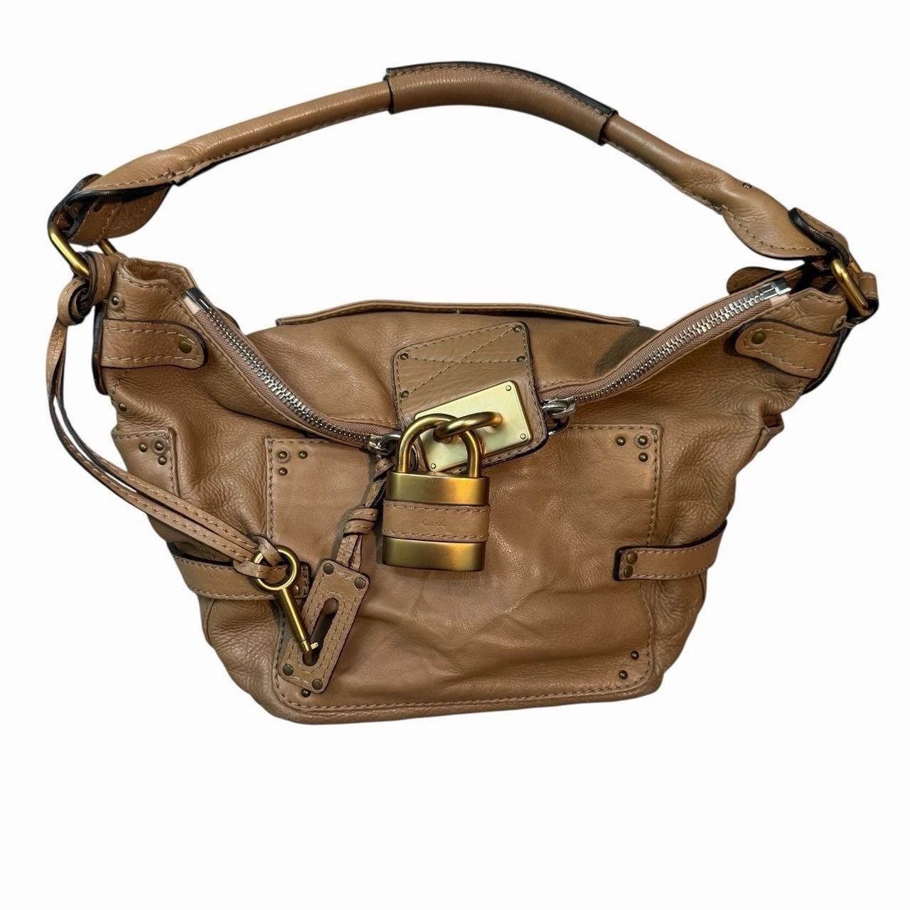 Chloe — Chloé Paddington Beige Pebbled Leather Shoulder Bag Gold Hardware Padlock