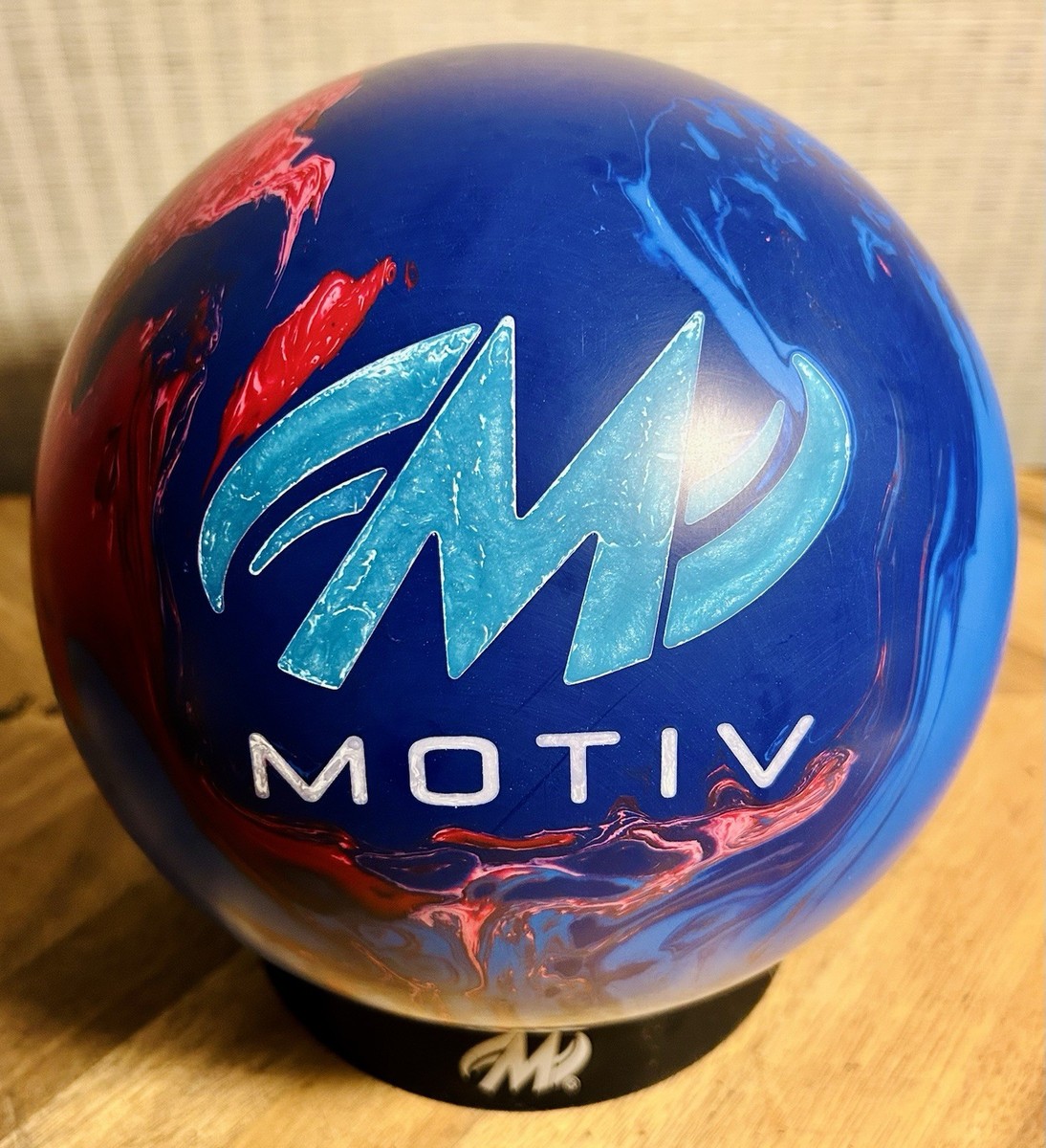 Motiv Trident Odyssey Bowling Ball NIB 1st Quality Undrilled 15lbs