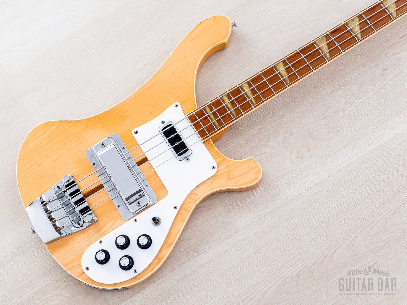 1979 Rickenbacker 4001 Vintage Neck Through Bass Mapleglo, 100% Original w /  Case