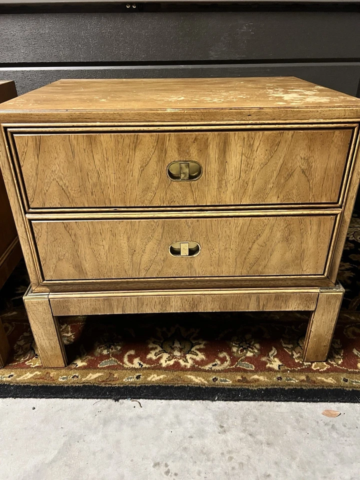 Rare! Pair of Drexel Accolade Campaign Nightstands - MCM/Hollywood Regency - Image 4 of 4