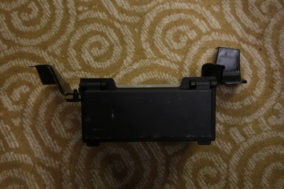 2006-2008 INFINITI FX35 RWD NAVIGATION DVD DRIVE ASSEMBLY W/BRACKET K6790 - Image 3 of 4