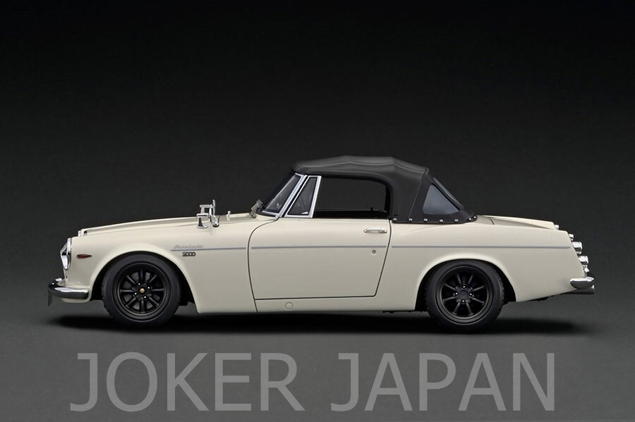 Ignition Model IG2708 1/18 DATSUN Fairlady 2000 (SR311) White With
