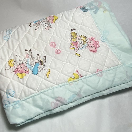Vintage Raggedy Ann & Andy Crib Quilt Blanket Satin Trim 44 x 58 - Picture 6 of 7