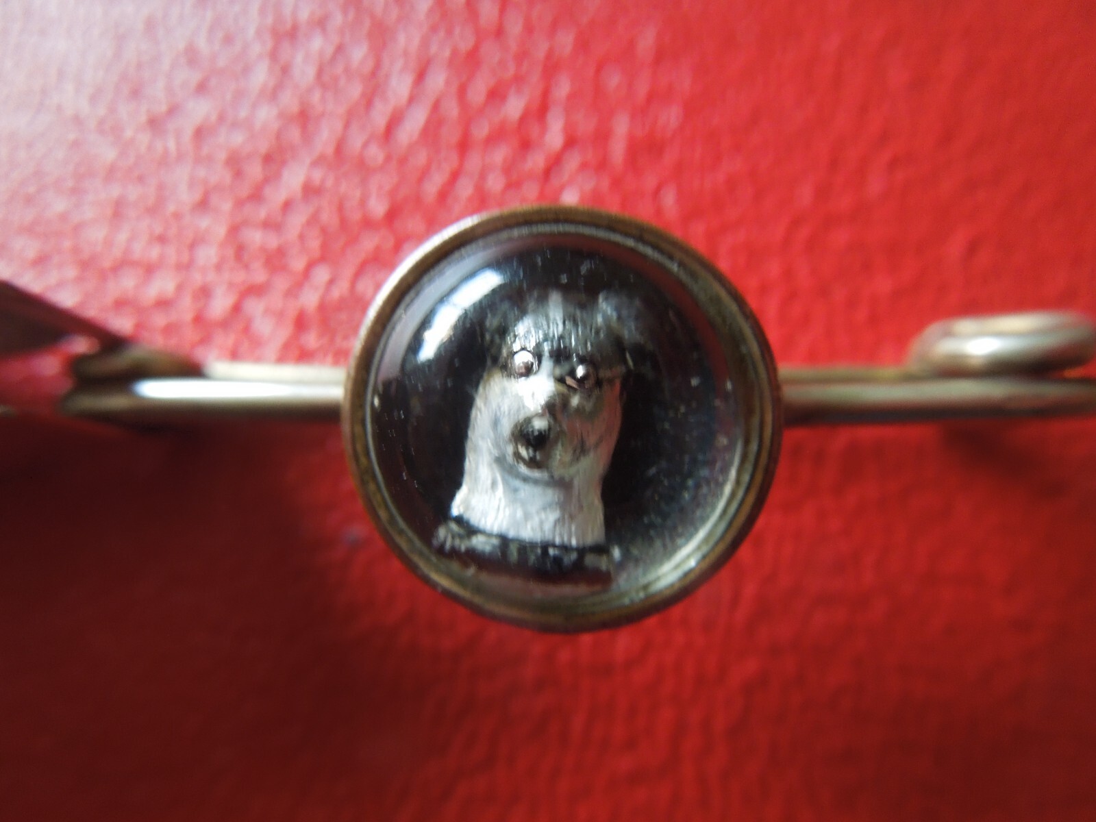 J6734 ANTIQUE VICTORIAN DOG ESSEX CRYSTAL BROOCH WEIGHT 3,4 GR SEE  DESCRIPTION