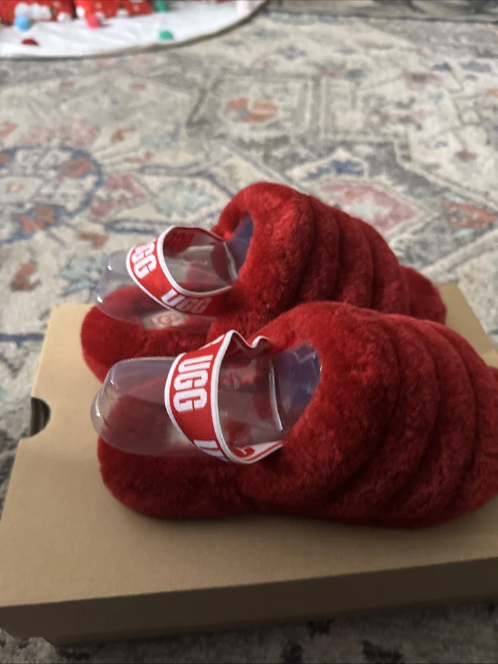 Zapatos Ugg rojos Foto 2 de 4