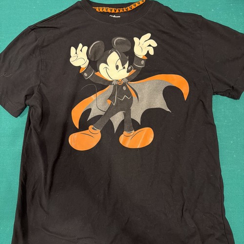 Halloween Disney Mickey Mouse Dracula/Vampire Black Men's T-Shirt-Large