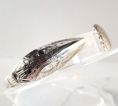 Vintage EJT E.J. Towle Sterling Silver Raven Cuff Bracelet NW Coast Alaska