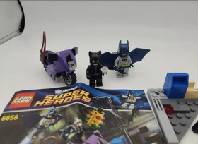 LEGO Super Heroes 6858 Catwoman Catcycle City Chase 100% Complete. See photos...