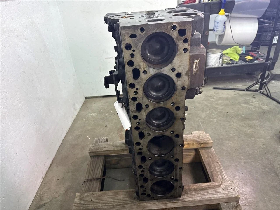 2003-2005 Dodge 2500 Bare Cylinder Block 5.9L Diesel OEM Foto 4 de 4