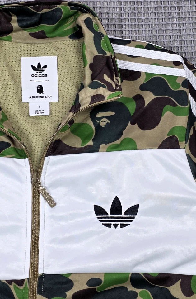 Chaqueta de Pista BAPE X Adidas Original ABC Camuflada Verde Talla S Cremallera Completa Manga Larga Foto 3 de 4
