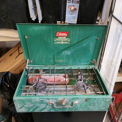 Coleman Camp Stove Two Burner Dual Fuel 424 Beach Grill BBQ MADE