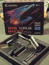 Gigabyte Z690 Master DDR5 - G.SKILL Trident Z5 RGB Series (Intel XMP 3.0) DDR5