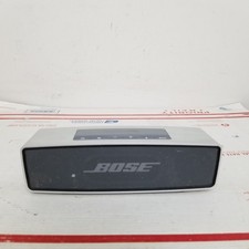 Bose Soundlink Mini Bluetooth Speaker Silver FOR PARTS NOT CHARGING