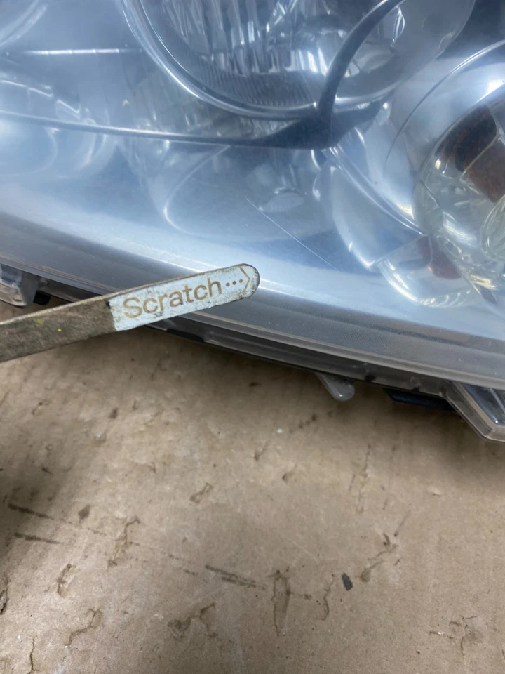 Faro de xenón HID para pasajero derecho Jeep Grand Cherokee 2011-2013 OEM U8598 DW Foto 4 de 4