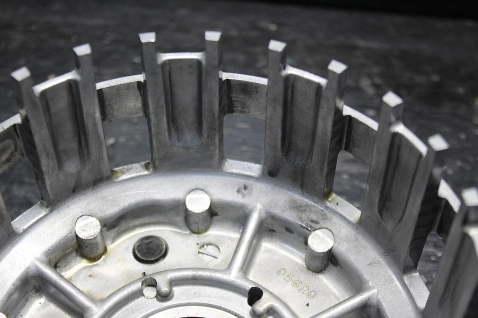 06-07 SUZUKI GSXR600 GSXR 600 CLUTCH BASKET KIT HUB PACK BOSS 2006 2007 - Image 3 of 4