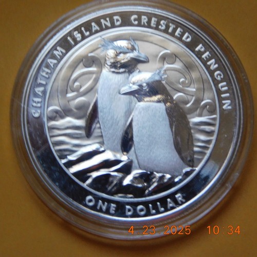2020 1OZ. $1 New Zealand Chatham Island Crested Penguin