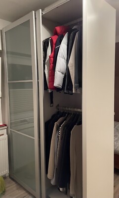 Ikea Pax Schrank mit Glasschiebetüren in weiß. Maße 1,50 x60x2,36 Alurahmen