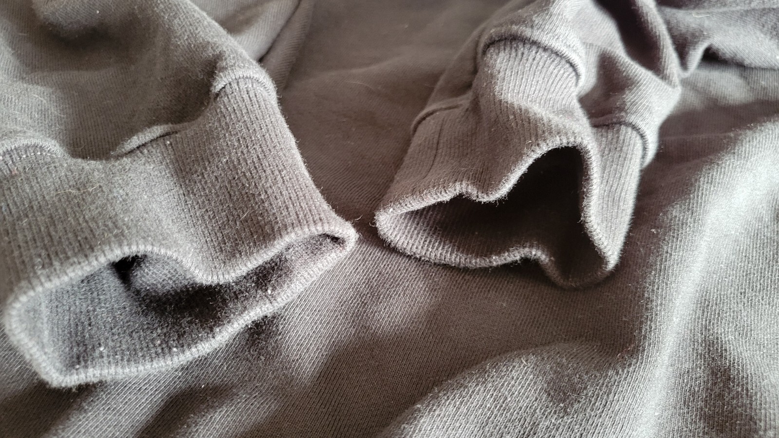 Durag Dev  Crew Neck Excellent Condition Black L … - image 10